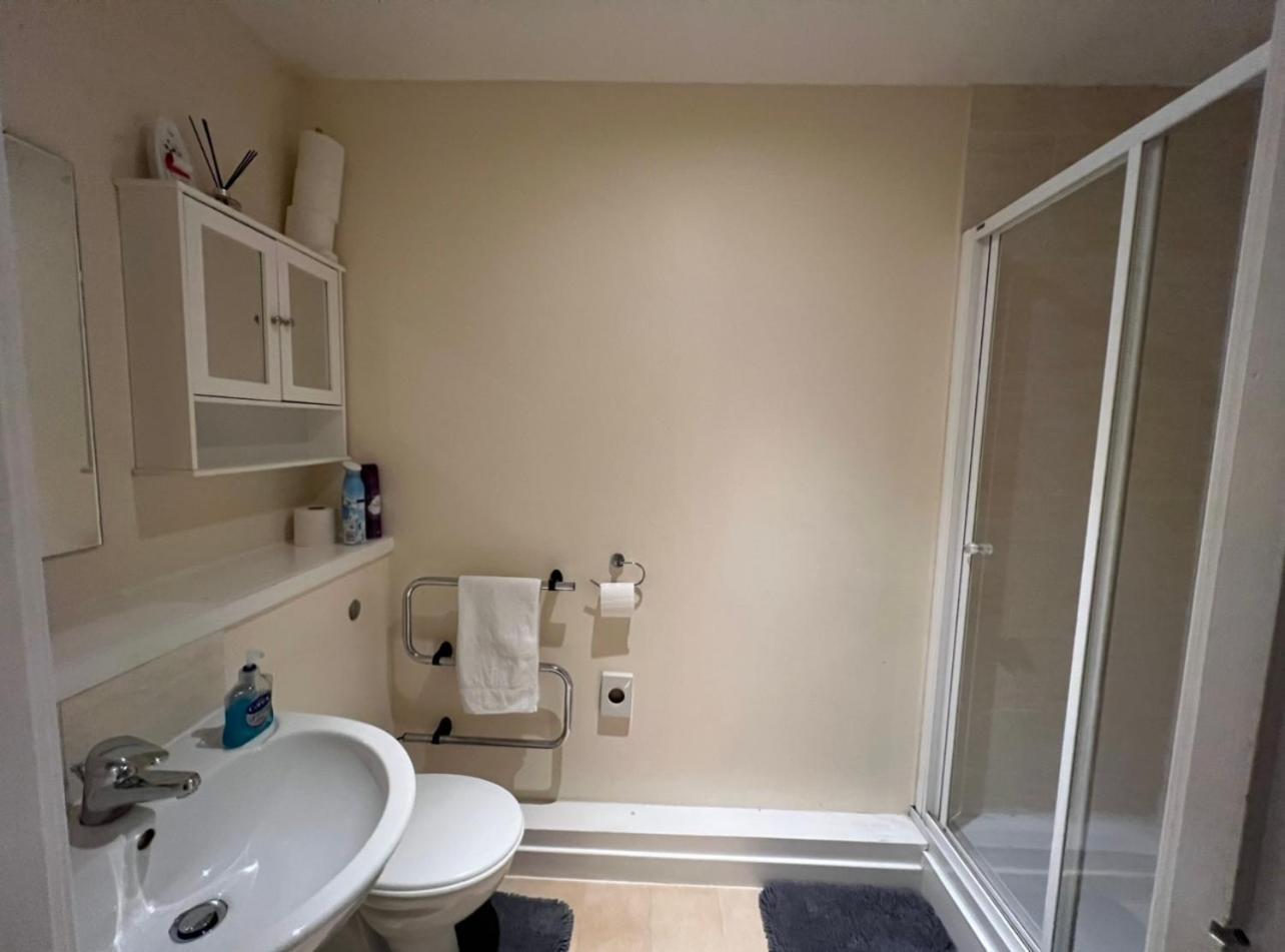 Aberdeen Stay Central 2-Bedrooms Apt-No Party Екстериор снимка