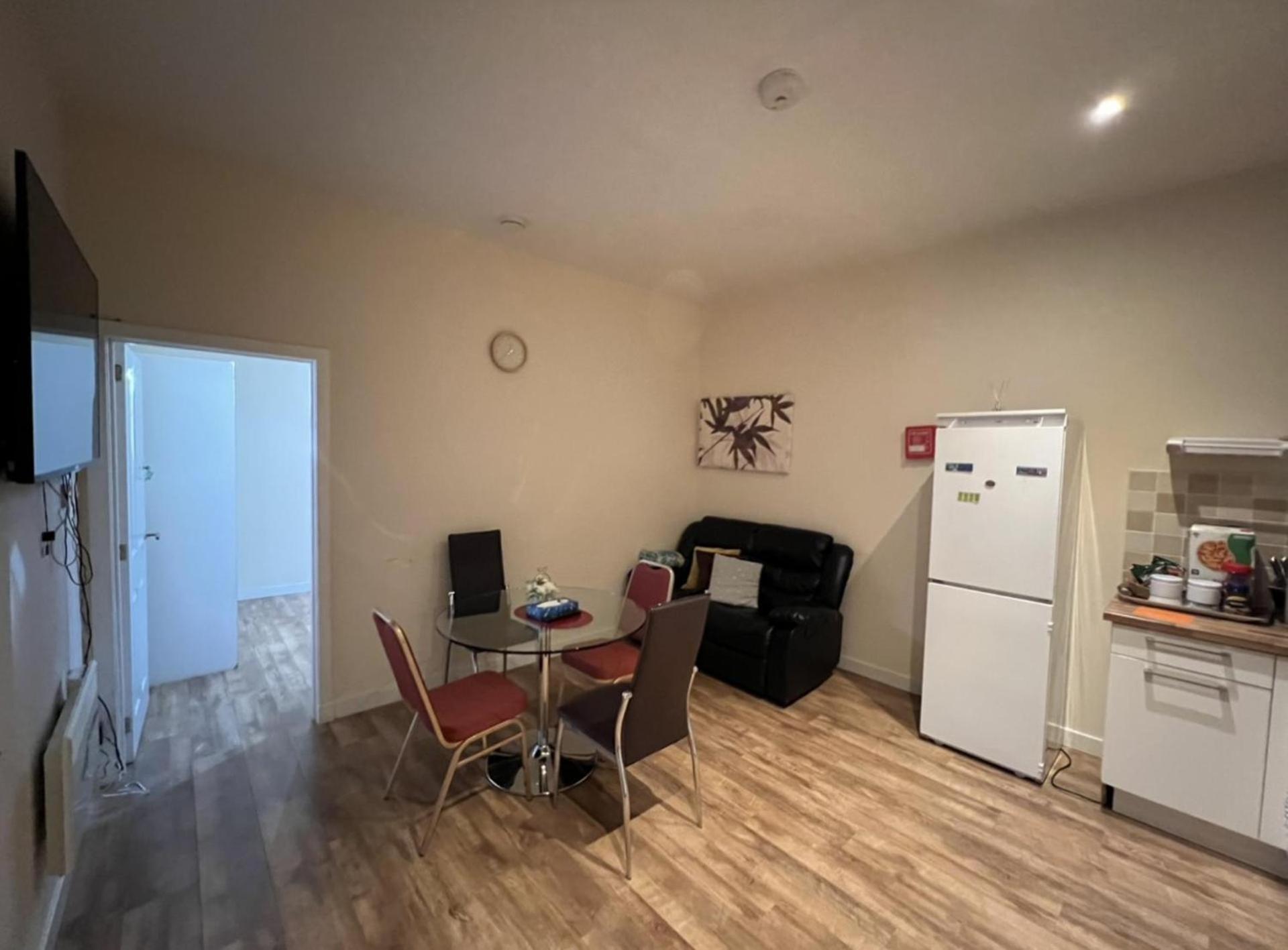 Aberdeen Stay Central 2-Bedrooms Apt-No Party Екстериор снимка